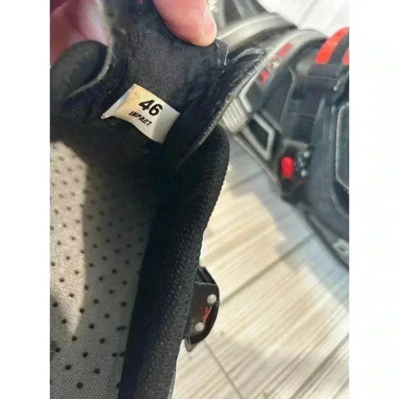 DMT Impact Black Cycling Shoes Boots Road Bike Spin Class 3-Bolt Men's EU 46 - Picture 11 of 14